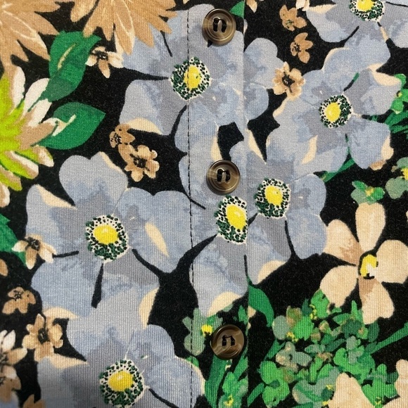 H&M MULTI FLORAL SHORT SLEEVE SCOOP NECK T SHIRT TOP - Picture 3 of 8